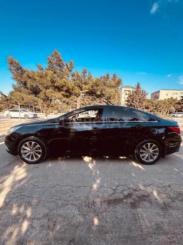 Hyundai Sonata-3