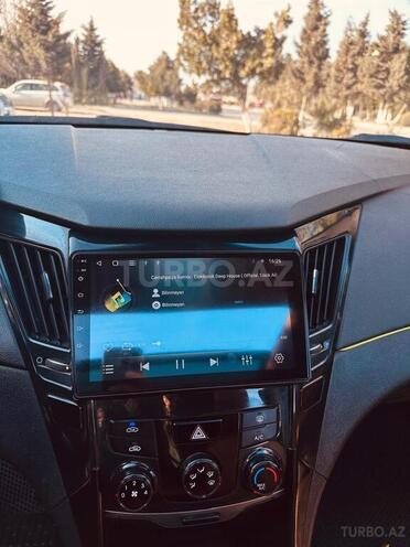 Hyundai Sonata-8