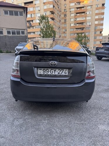 Toyota Prius-7
