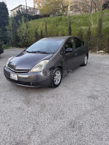 Toyota Prius-10