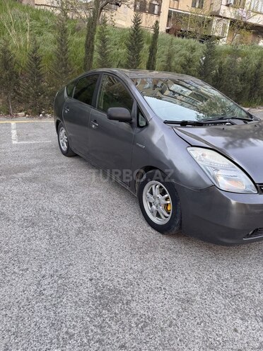 Toyota Prius-11