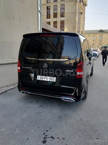 Mercedes V 250 2018, 290,000 km - 2.1 l - Bakı