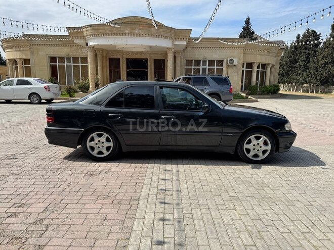 Mercedes C 180-4