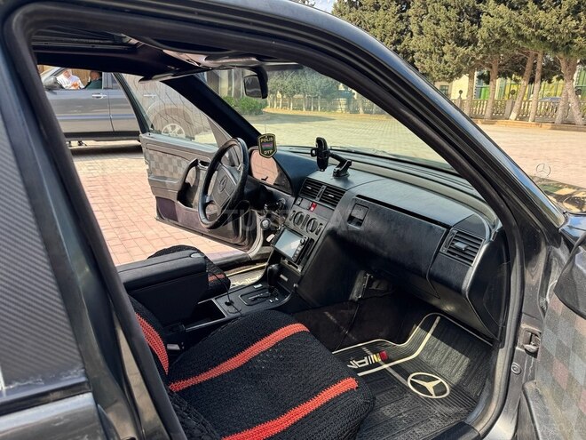 Mercedes C 180-7