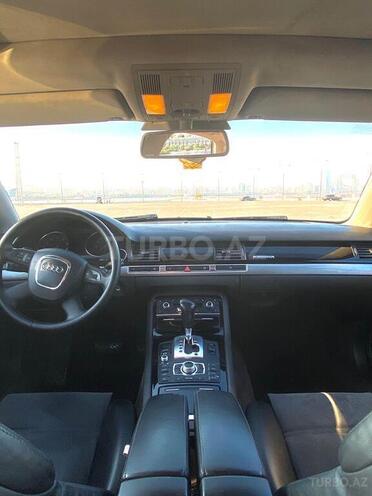 Audi A8-9