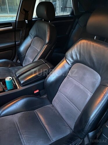 Audi A8-10