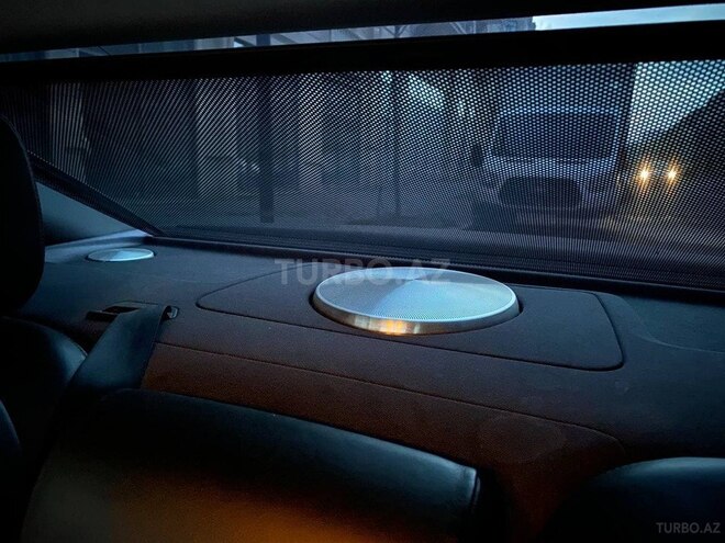Audi A8-11