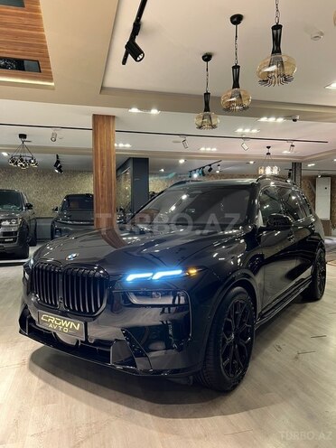 BMW X7-4
