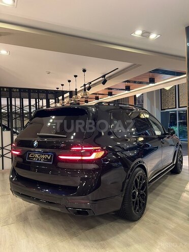 BMW X7-7