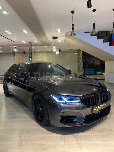 BMW 530e-3