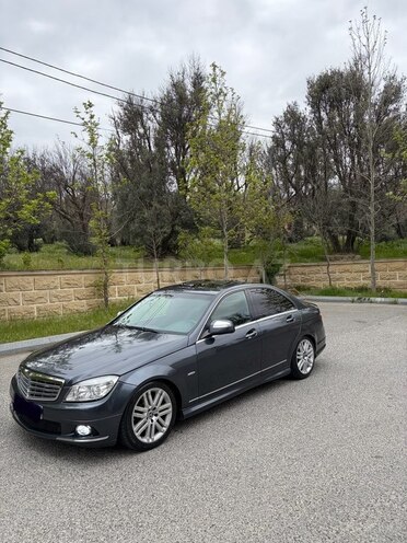 Mercedes C 300 4MATIC-2