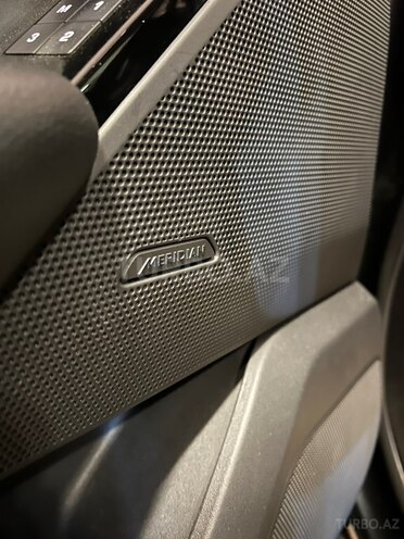 Land Rover RR Velar-12