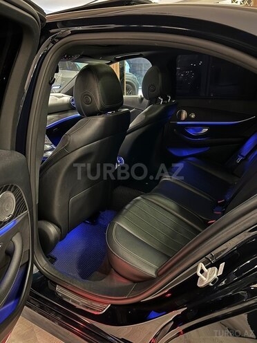 Mercedes E 300-15
