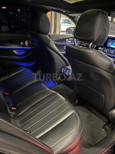 Mercedes E 300-14
