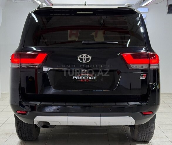 Toyota Land Cruiser-5