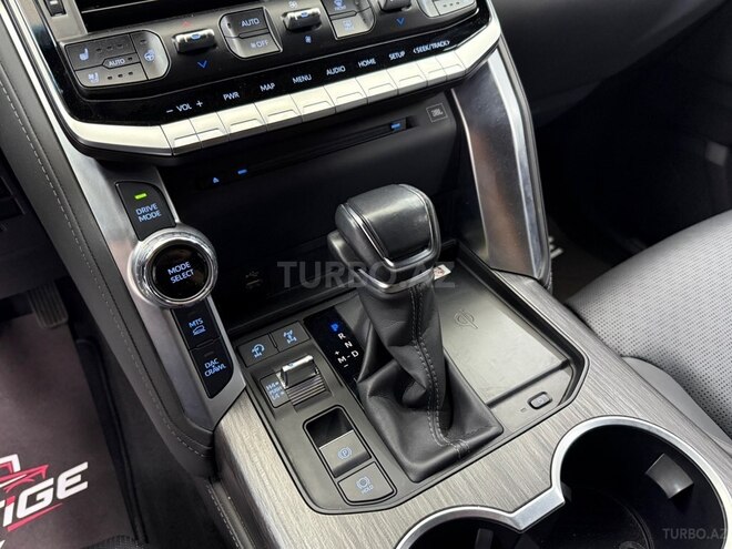Toyota Land Cruiser-12
