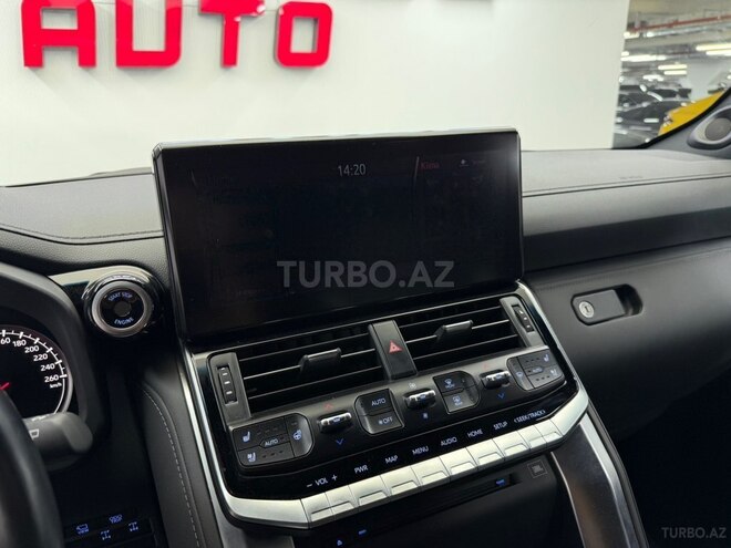 Toyota Land Cruiser-11