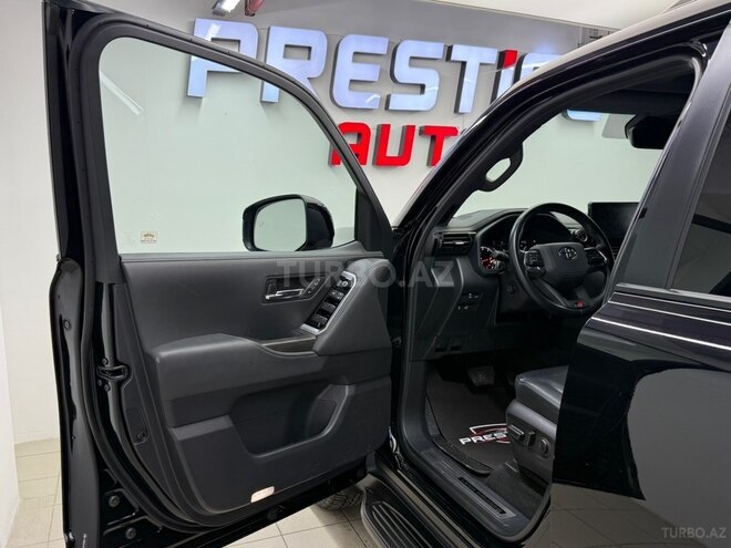 Toyota Land Cruiser-8