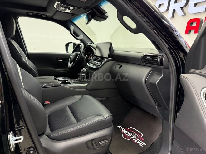 Toyota Land Cruiser-21