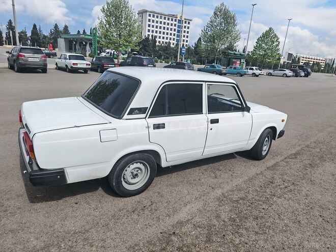 LADA (VAZ) 2107-4