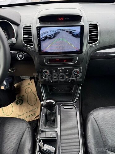 Kia Sorento-8
