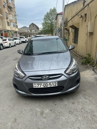 Hyundai Accent-1