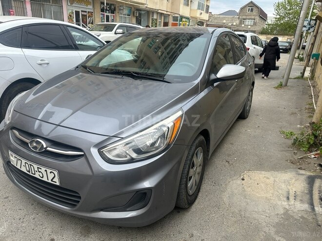 Hyundai Accent-6