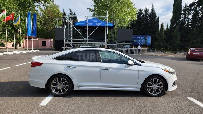 Hyundai Sonata-8