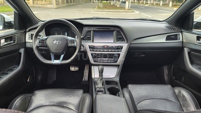 Hyundai Sonata-11