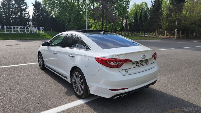 Hyundai Sonata-6