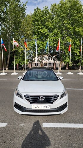 Hyundai Sonata-2