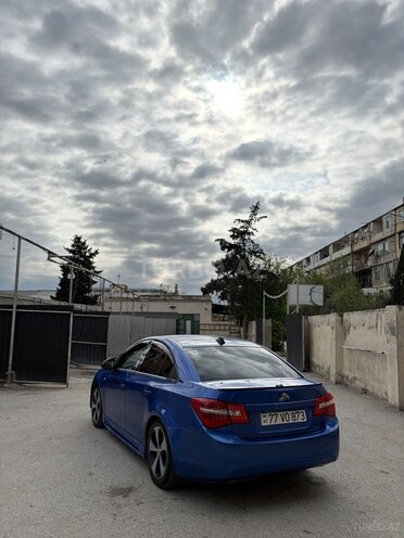 Chevrolet Cruze-4