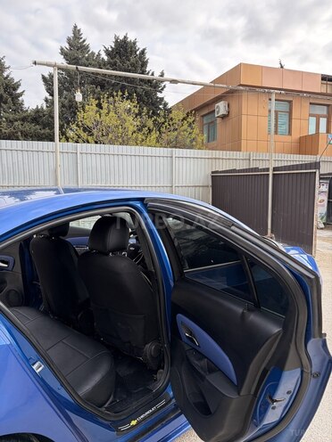 Chevrolet Cruze-8