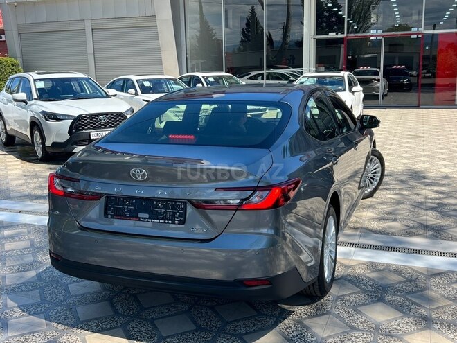 Toyota Camry-9