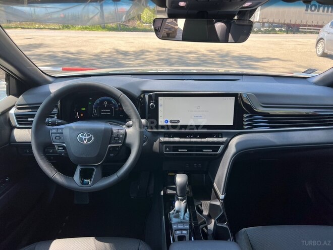 Toyota Camry-16