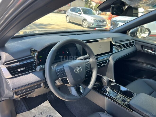 Toyota Camry-14
