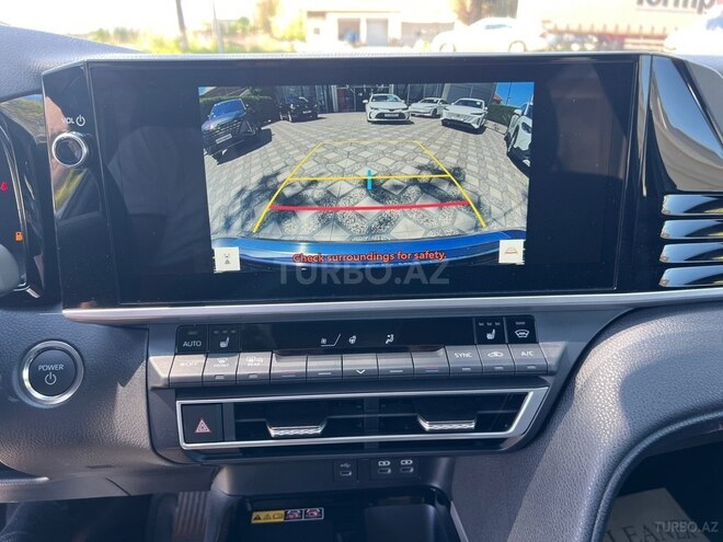 Toyota Camry-18