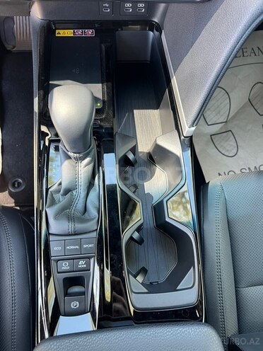 Toyota Camry-17