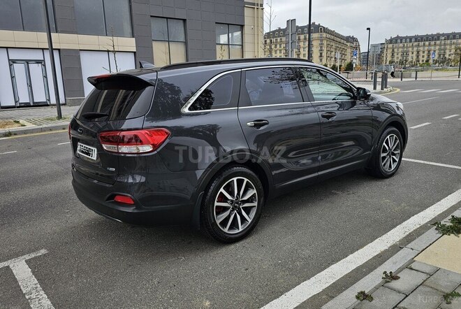 Kia Sorento-7