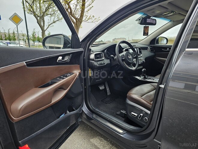 Kia Sorento-11