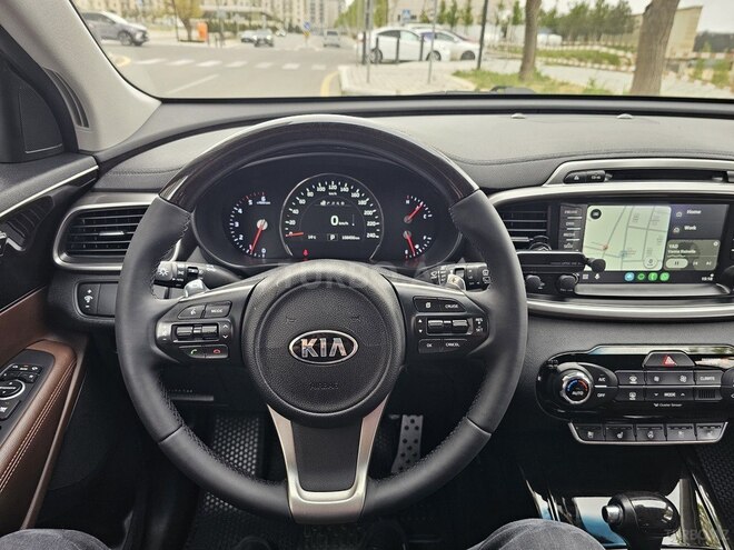 Kia Sorento-4