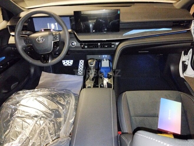 Toyota Camry-7