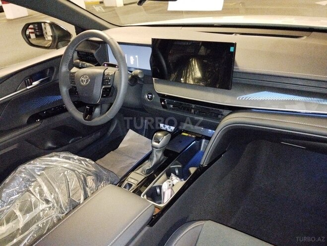 Toyota Camry-8