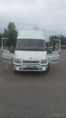 Ford Transit-1