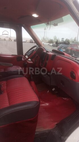 Ford Transit-6