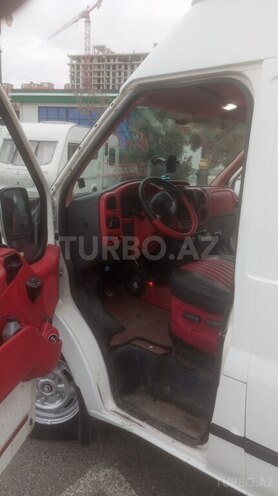 Ford Transit-5