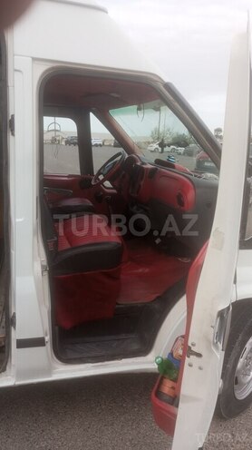 Ford Transit-7