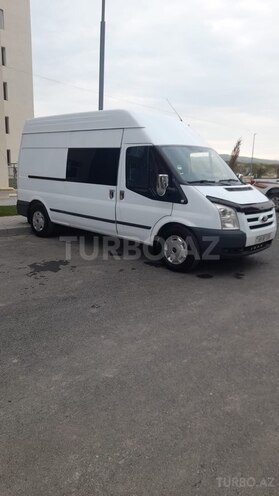 Ford Transit-4