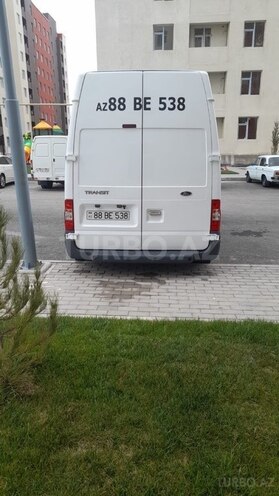Ford Transit-3