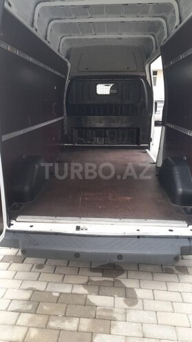 Ford Transit-18